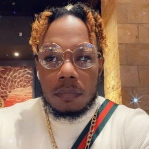 Meet your Posher, Neil